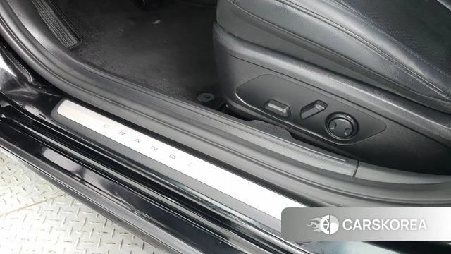 Hyundai Grandeur Hybrid (GN7) id 5052736 из Кореи 22