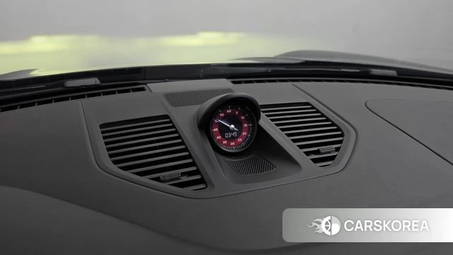 Porsche 911(992) id 4935586 из Кореи 22