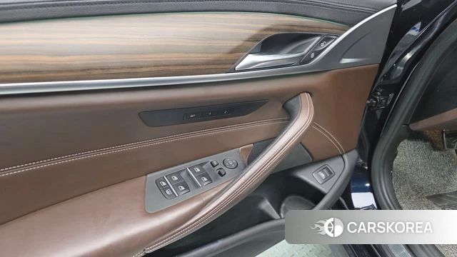 BMW 5 Series (G30) id 5029509 из Кореи 22