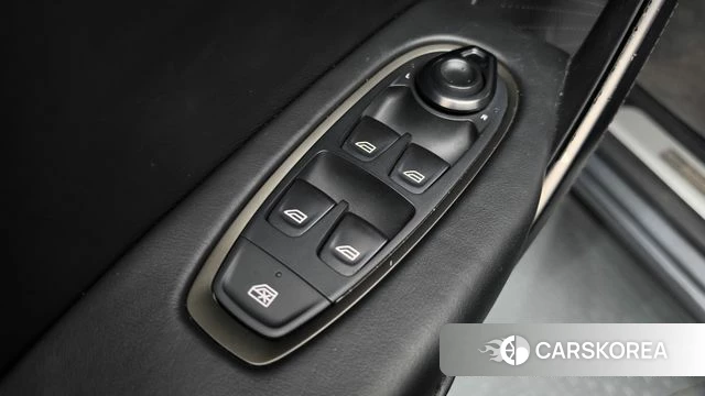 Aston Martin DBX id 5023181 из Кореи 22