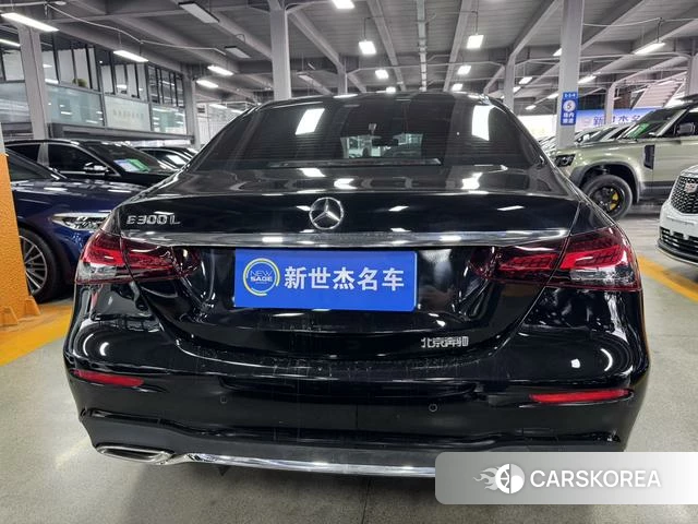 Mercedes-Benz E-Class 2023 Черный из Китая, фото 5
