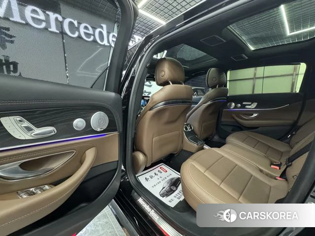 Mercedes-Benz E-Class 2020 Черный из Китая, фото 3