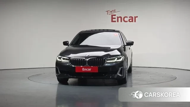 BMW 5 Series (G30) id 3383782 из Кореи 13