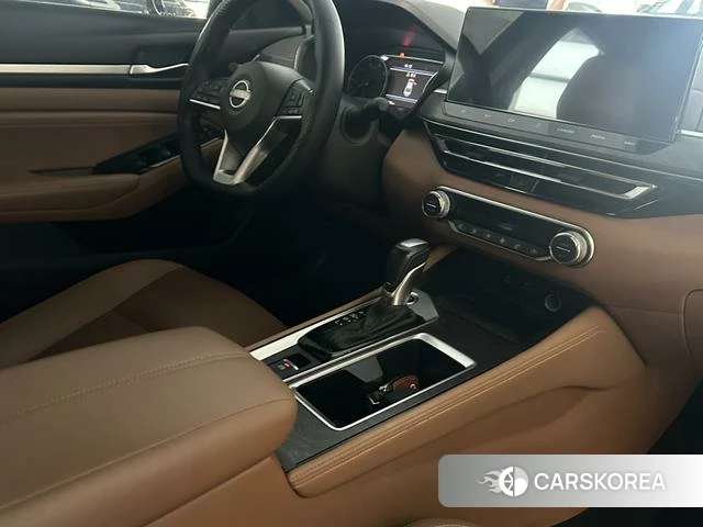 Nissan Altima 2023 Черный из Китая, фото 6