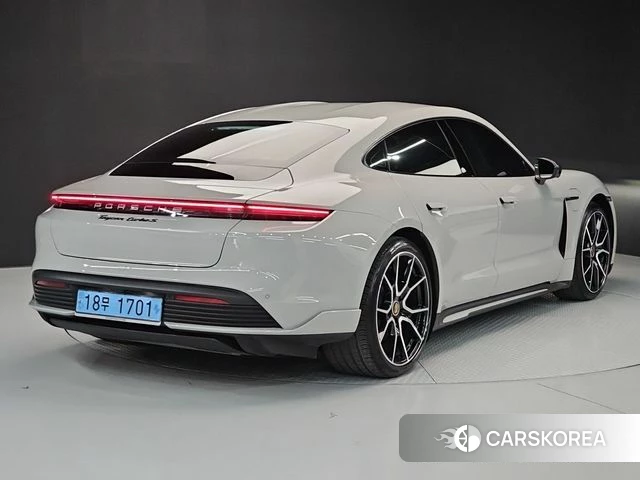 Porsche Taycan id 4917136 из Кореи 13