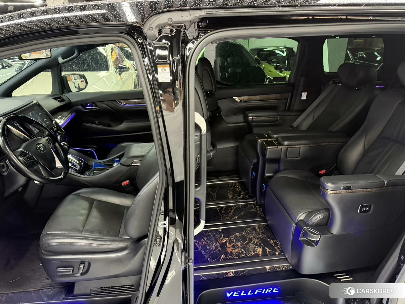 Toyota Vellfire 2021 Черный из Китая, фото 5
