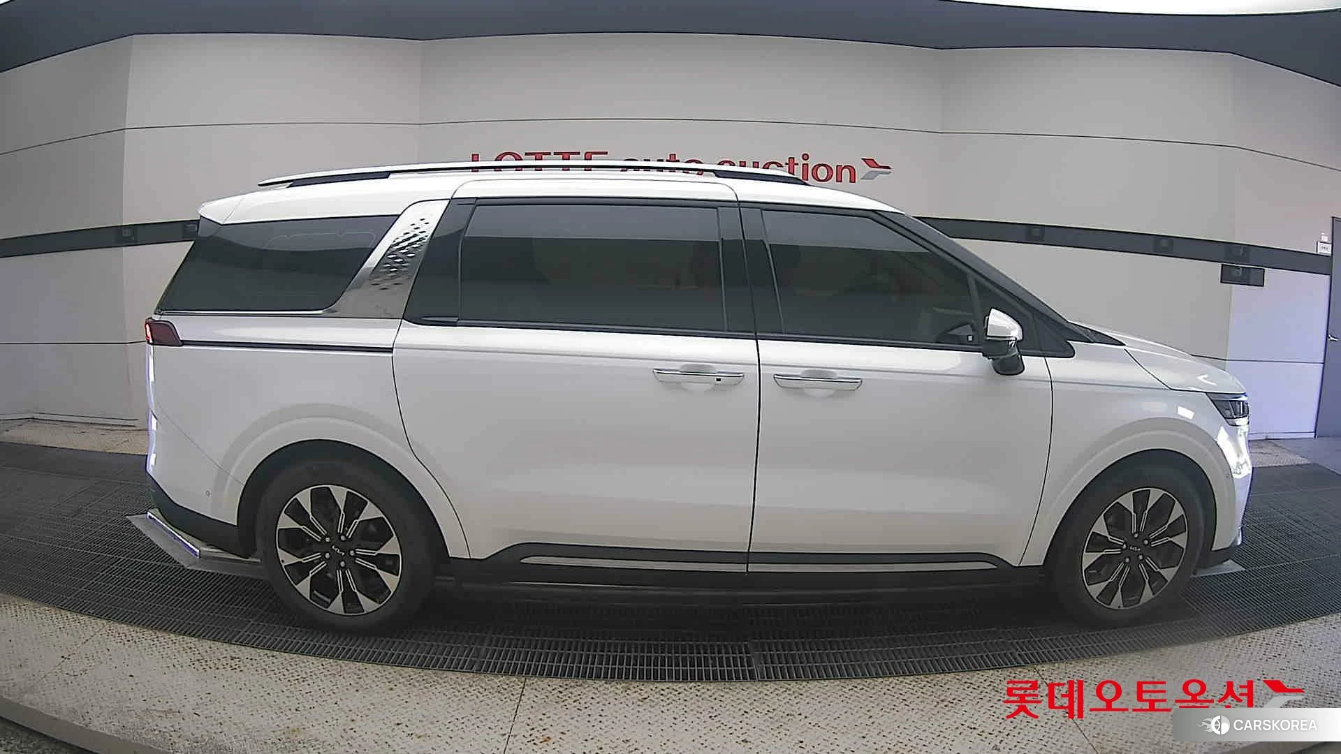 Kia Carnival id 4990044 из Кореи 23