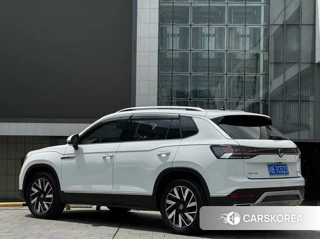 Volkswagen Tayron 2024 Белый из Китая, фото 3
