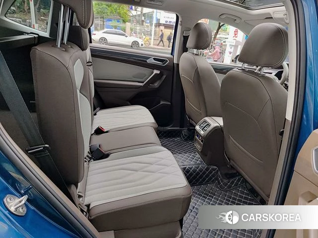 Volkswagen Tiguan L 2021 Синий из Китая, фото 3