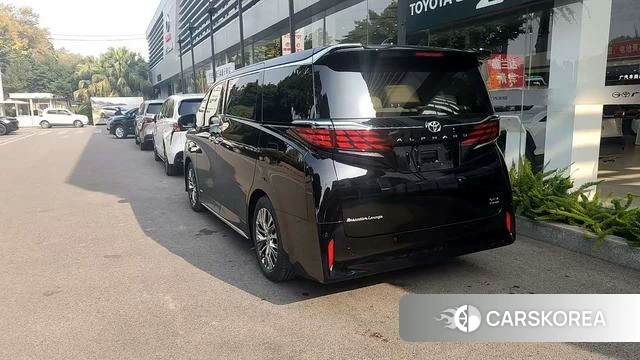 Toyota Alphard 2025 Черный из Китая, фото 3