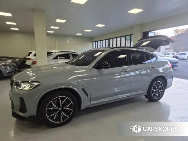 BMW X4 (G02) 2024 Серебристо-серый из Кореи, фото 3