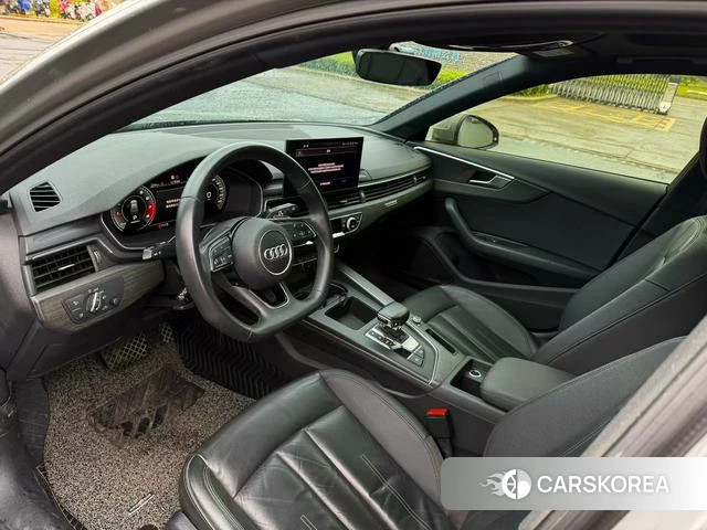 Audi A4L 2021 Темно-серый из Китая, фото 3