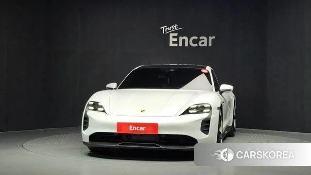 Porsche Taycan id 4834760 из Кореи 23