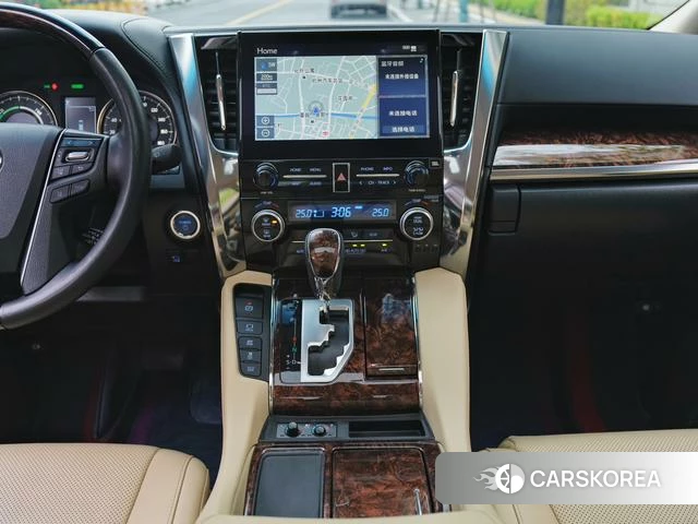 Toyota Alphard 2021 Белый из Китая, фото 5