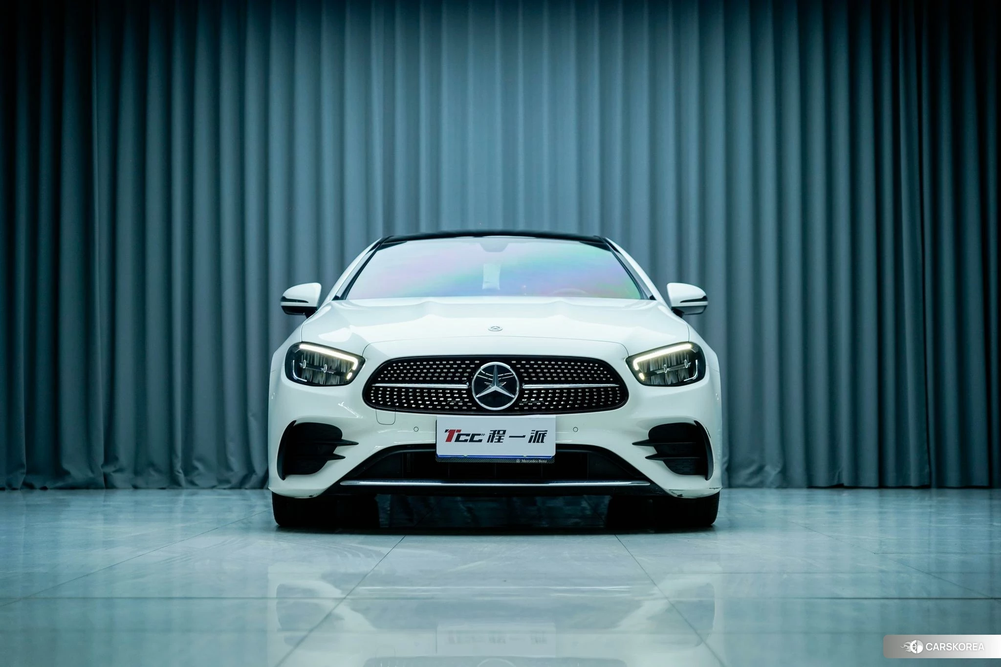 Mercedes-Benz E-Class 2022 Белый из Китая, фото 3