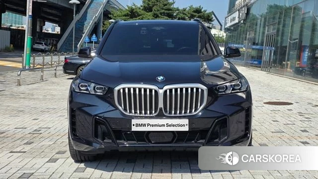 BMW X5 (G05) 2024 Черный двухцветный из Кореи, фото 3