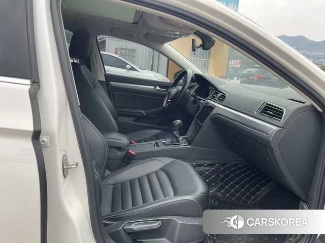 Volkswagen Lamando 2021 Белый из Китая, фото 3