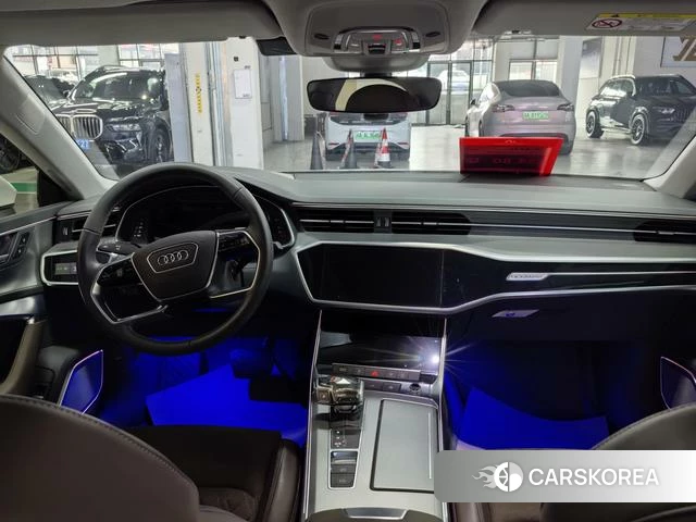 Audi A7L 2024 Белый из Китая, фото 3