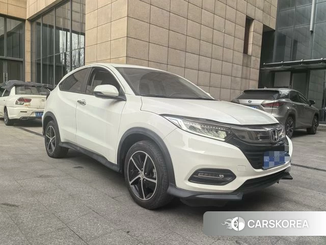 Honda Vezel 2021 Белый из Китая, фото 3