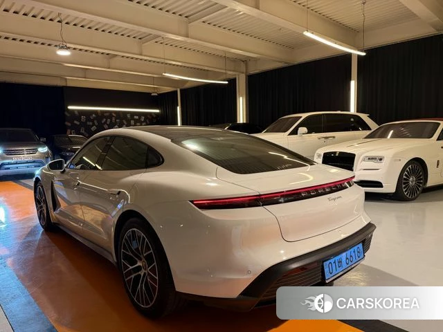 Porsche Taycan id 3805735 из Кореи 11