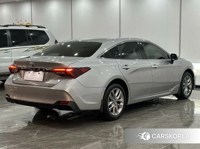 Toyota Avalon 2021 Серебристо-серый из Китая, фото 4
