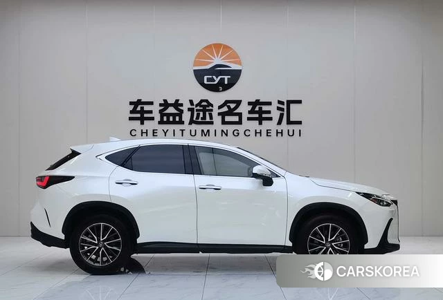 Lexus NX 2023 Белый из Китая, фото 4