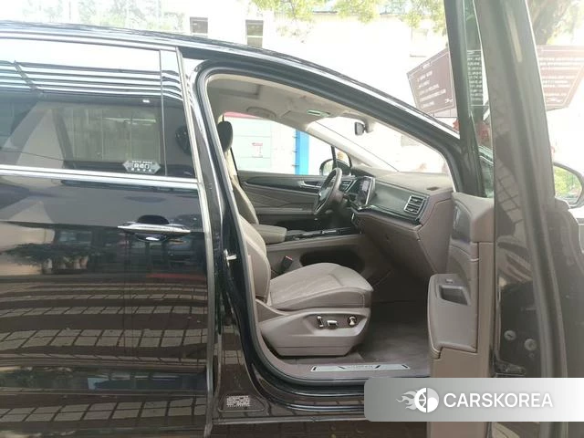 Volkswagen Viloran 2024 Черный из Китая, фото 5