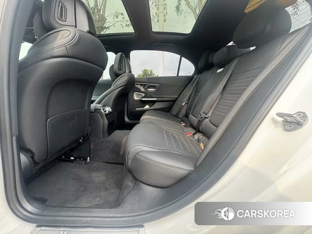 Mercedes-Benz C-class 2023 Белый из Китая, фото 3
