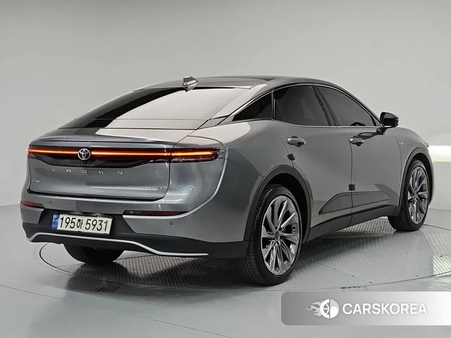 Toyota Crown Crossover id 4916719 из Кореи 13