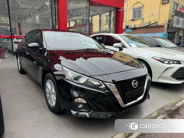 Nissan Altima 2022 Черный из Китая, фото 3
