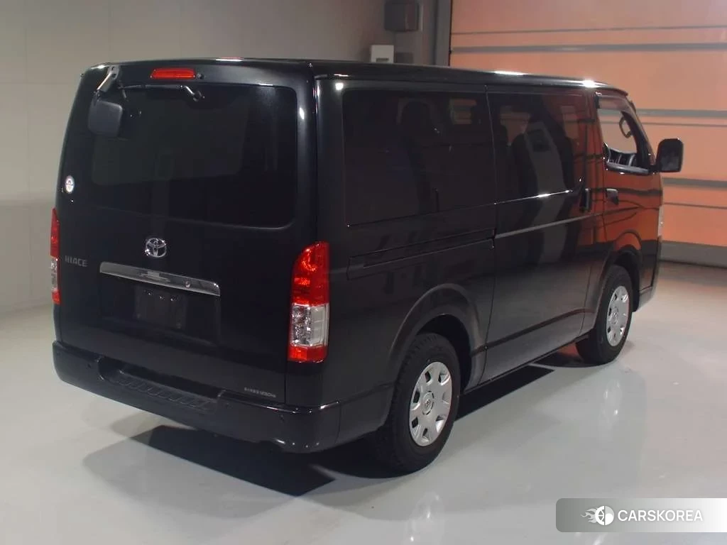 Toyota HiAce Van 2021 из Японии, фото 3