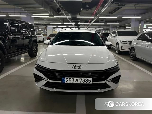 Hyundai The New Avante (CN7) 2023 Белый из Кореи, фото 6