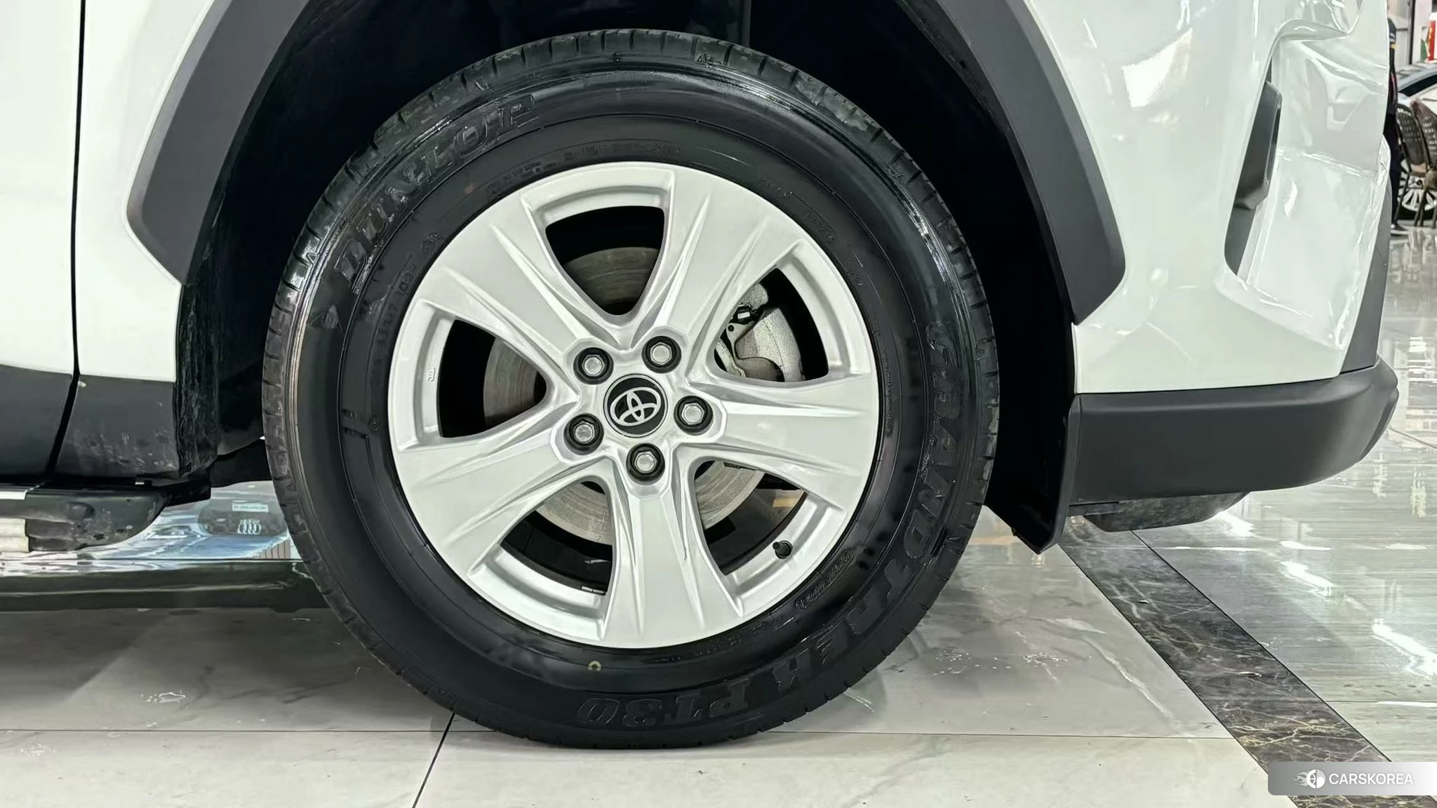 Toyota RAV4 2024 Белый из Китая, фото 3
