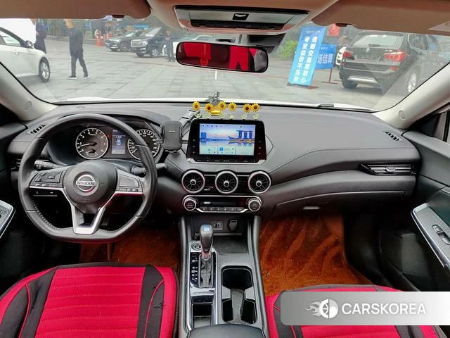 Nissan Sylphy 2021 Белый из Китая, фото 3