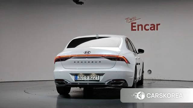 Hyundai The New Grandeur IG id 5013072 из Кореи 23