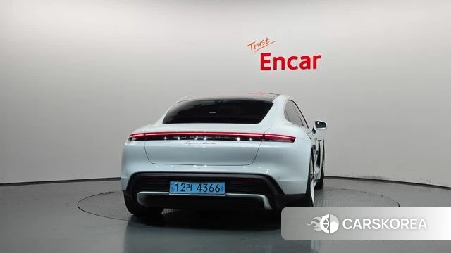 Porsche Taycan id 4942777 из Кореи 23