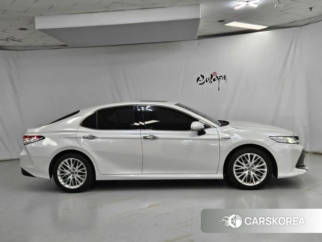 Toyota Camry (XV70) id 5023120 из Кореи 13
