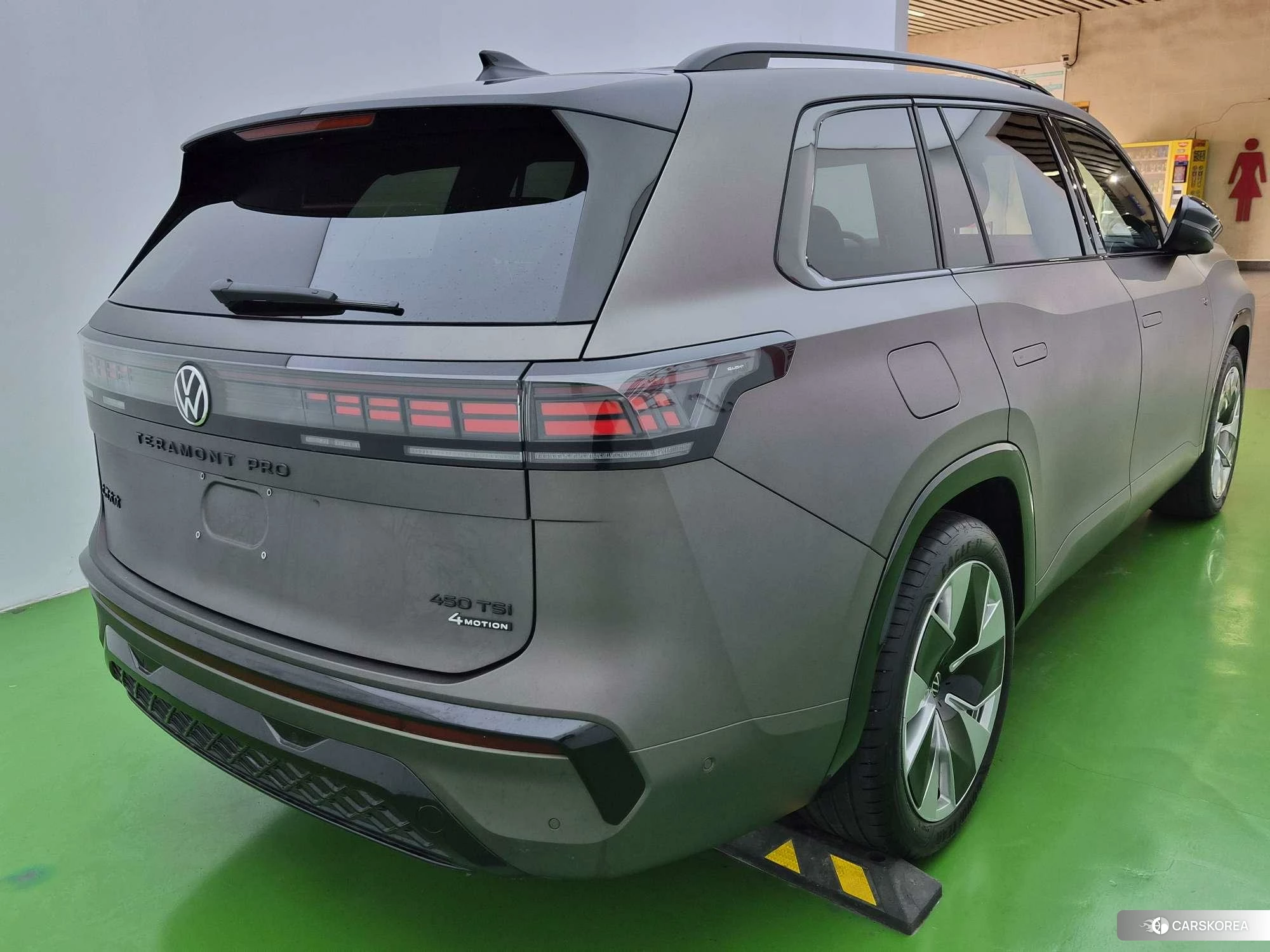 Volkswagen Teramont 2025 Коричневый из Китая, фото 3