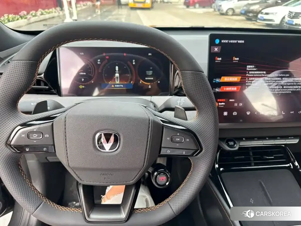 Chang'an Changan UNI-V 2026 Silver/gray из Китая, фото 3