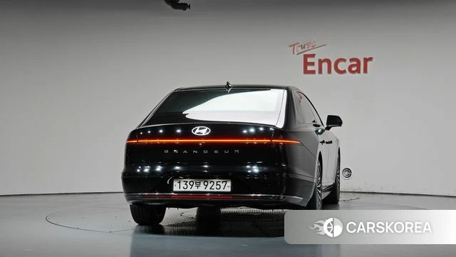 Hyundai Grandeur Hybrid (GN7) id 5002409 из Кореи 23
