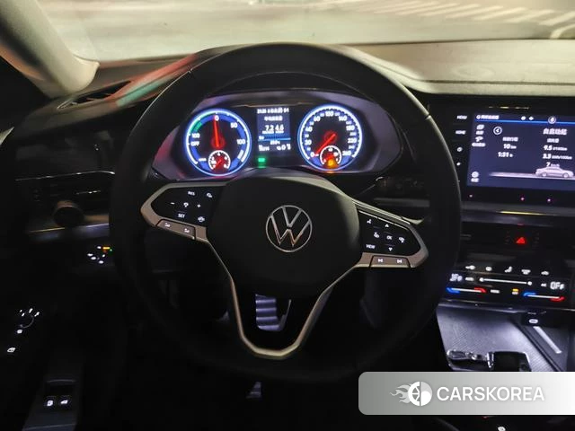 Volkswagen Passat 2022 Черный из Китая, фото 3