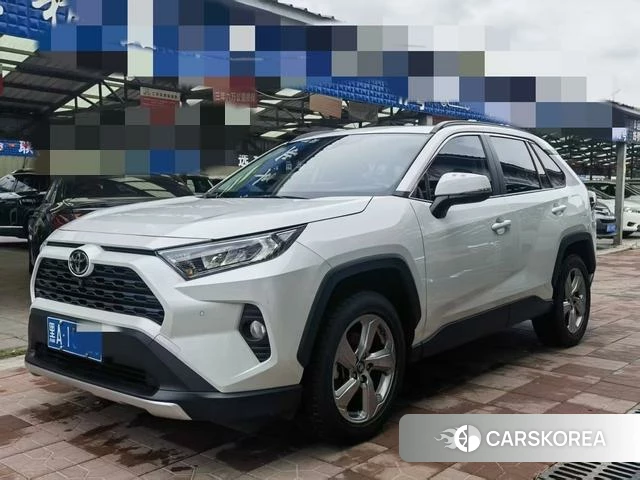 Toyota RAV4 2022 Белый из Китая, фото 3