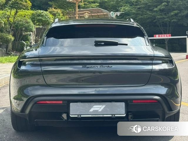 Porsche Taycan id 4645445 из Кореи 13