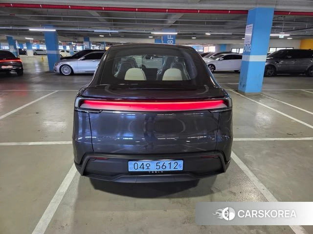 Tesla Model Y 2026 Серый из Кореи, фото 5