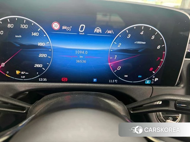 Mercedes-Benz E-Class W214 2025 Черный из Кореи, фото 3