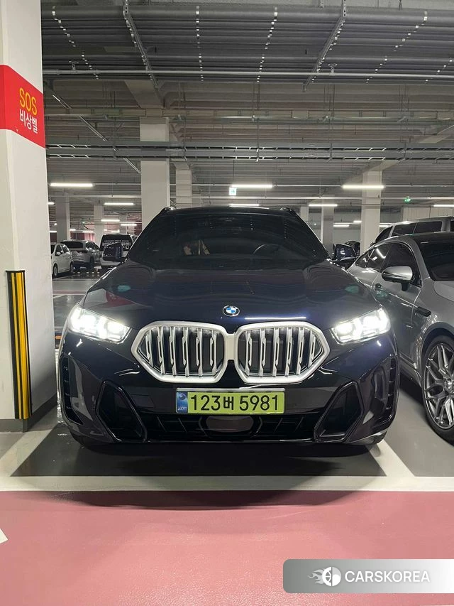 BMW X6 (G06) 2026 Черный из Кореи, фото 3