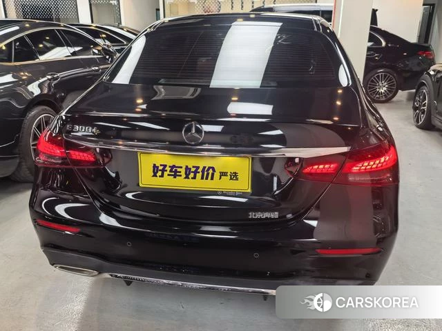 Mercedes-Benz E-Class 2023 Черный из Китая, фото 3