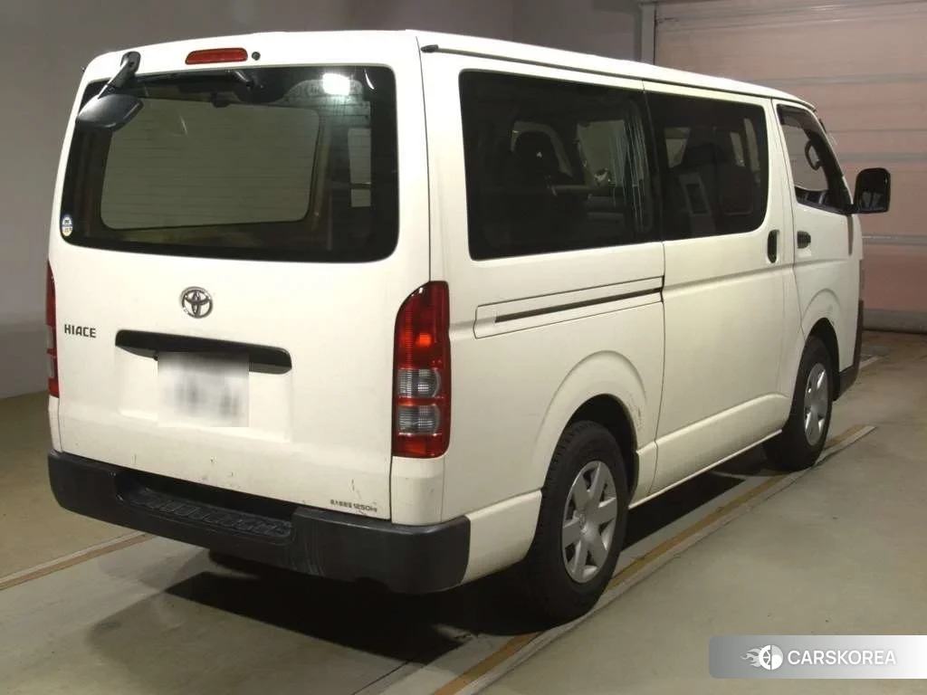 Toyota HiAce Van 2021 из Японии, фото 3