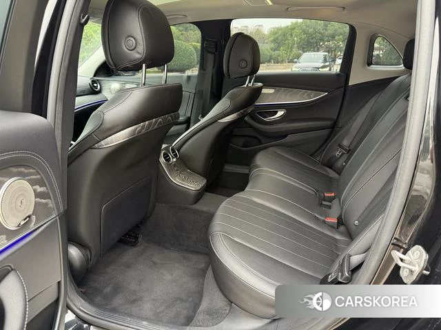 Mercedes-Benz E-Class 2022 Черный из Китая, фото 3