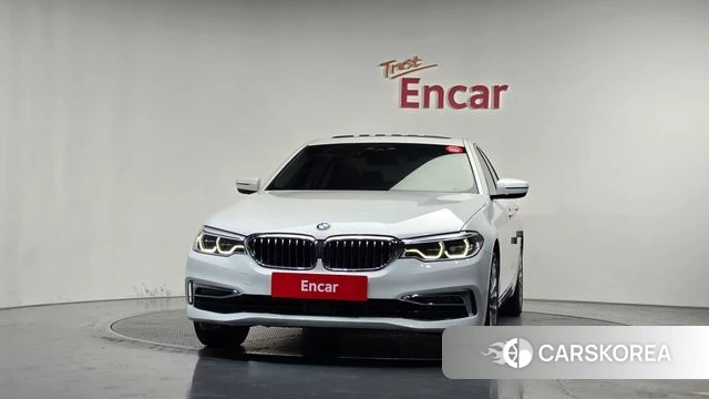 BMW 5 Series (G30) id 5035266 из Кореи 23